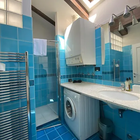 Apartament Attico San Vitale Center *