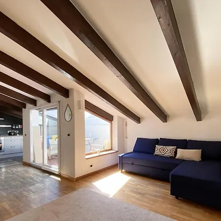 Apartamento Attico San Vitale Center *