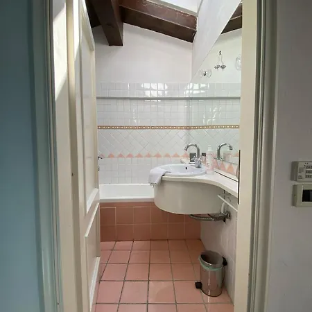 Appartement Attico San Vitale City Center